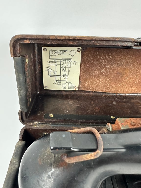 Nice original German WW2 FF33 Field Telephone (Feldfernsprecher 33) 1939
