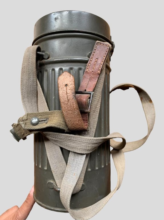 German M30 Gasmask and Canister -1935-