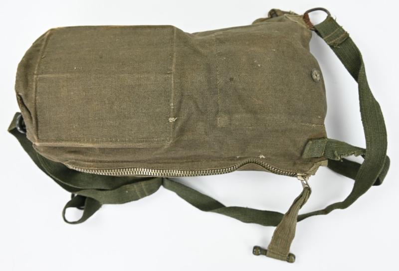 German LW FSJ Gasmask Bag with Gasmask 'edb'