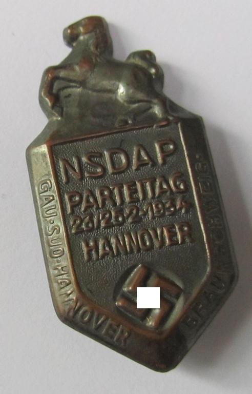 Attractive, so-called: N.S.D.A.P.-related 'tinnie' (ie. 'Tagungs- o. Veranstaltungsabzeichen'-) being a non-maker-marked example, showing the text: 'N.S.D.A.P.-Parteitag - 23.-25.2.1934 - Hannover'