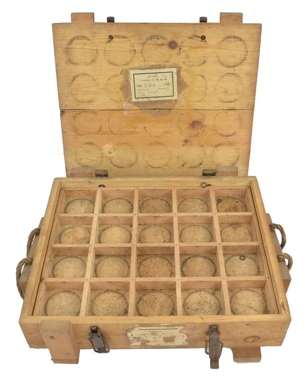 German WH Pr.G. 41 Propaganda Rocket Turbinen T-65 Box