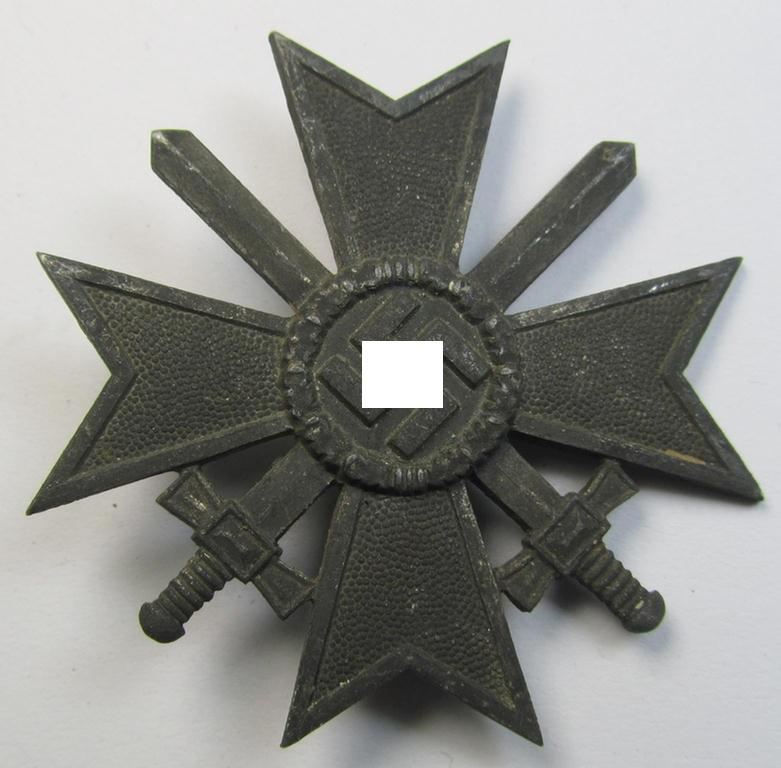 'Kriegsverdienstkreuz 1. Klasse mit Schwerter' (being a typical non-maker-marked specimen that is executed in silverish-grey-coloured and/or (typical) zinc-based metal (ie. 'Feinzink')