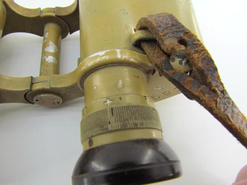 Wehrmacht tan colored binoculars ‘Dienstglas’ 6×30 by CAG