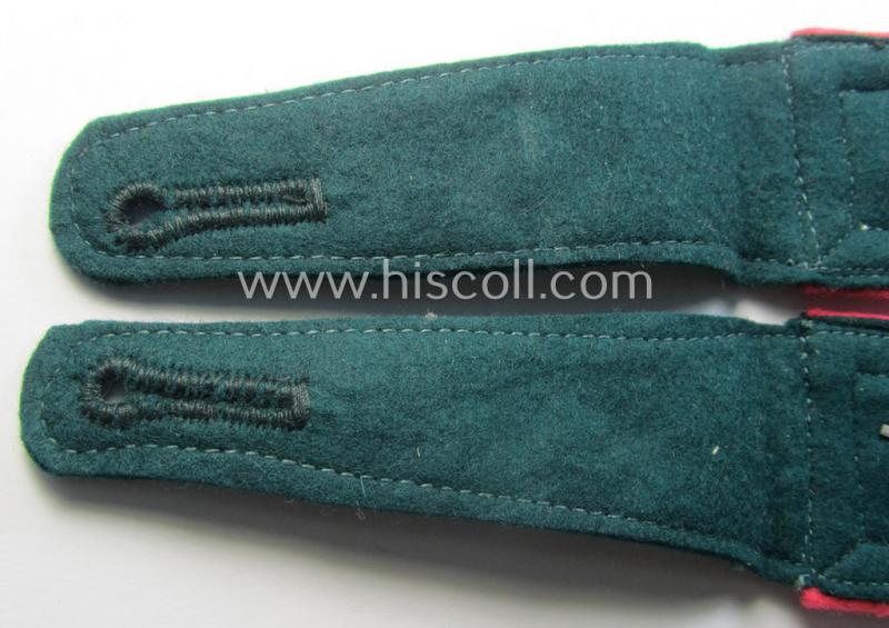 Attractive - fully matching and scarcely found! - pair of WH (Heeres), pre- (ie. early-) war period- (ie. 'M36 o. M40'-pattern) 'tailor-made' NCO-type shoulderstraps as was specifically intended for an: 'Oberfeldwebel eines Panzerjäger-Abts.'
