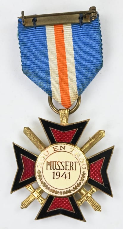 Dutch NSB Mussert Cross in Case