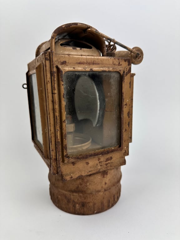 WW2 German Tan Carbide Bunker Lantern with rare Hook