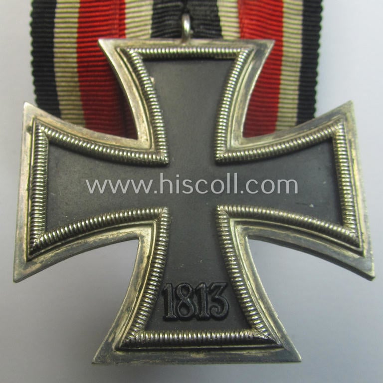 Iron Cross 2nd class (or: 'Eisernes Kreuz 2. Klasse') being a nicely preserved example (of a - by me - unidentified maker ie. 'Hersteller') and that comes period-mounted as a so-called: 'Einzelspange'