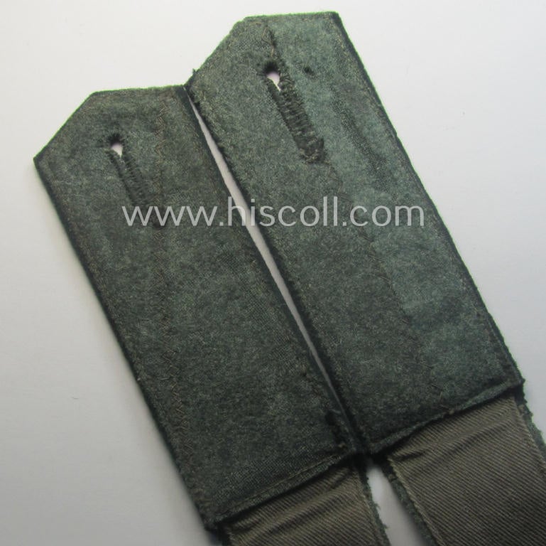 Pair of early- (ie. pre-) war-period, WH (Heeres) 'M36'- (ie. 'M40'-) pattern 'cyphered' (and pointed-styled!) EM-type shoulderstraps as intended for an: 'Soldat u. Mitglied des Artillerie-Rgts. 10'