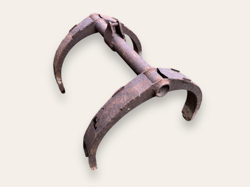 British WW2 Dropping Container Metal Clamp