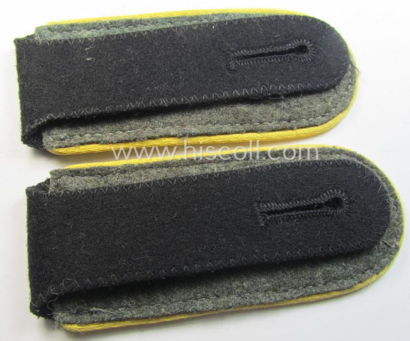 Superb - and/or fully matching! - pair of Waffen-SS, enlisted-mens'-type shoulderstraps as piped in the bright-yellow-coloured branchcolour as was intended for usage by a soldier who served within the: 'Waffen-SS Nachrichten-Truppen'