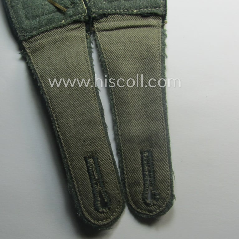 Pair of WH (Heeres) NCO-type (ie. 'M36- o. M40'-pattern- and/or 'pointed-styled'), neatly 'cyphered' shoulderstraps as was intended for usage by a: 'Feldwebel des Panzerjäger-Abtlgs. 3'