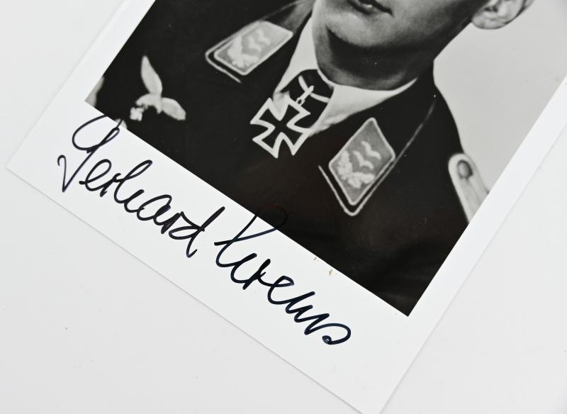 Signature of Luftwaffe KC Recipient 'Gerhard Krems'