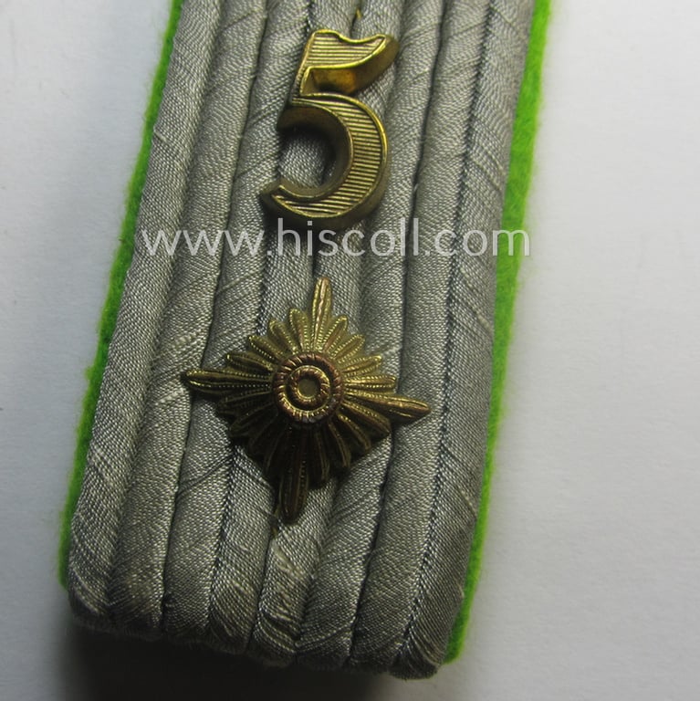 Single, WH (Heeres) 'cyphered', officers'-type shoulderboard: 'Oberltn. des Panzer-Grenadier Rgts. 5'