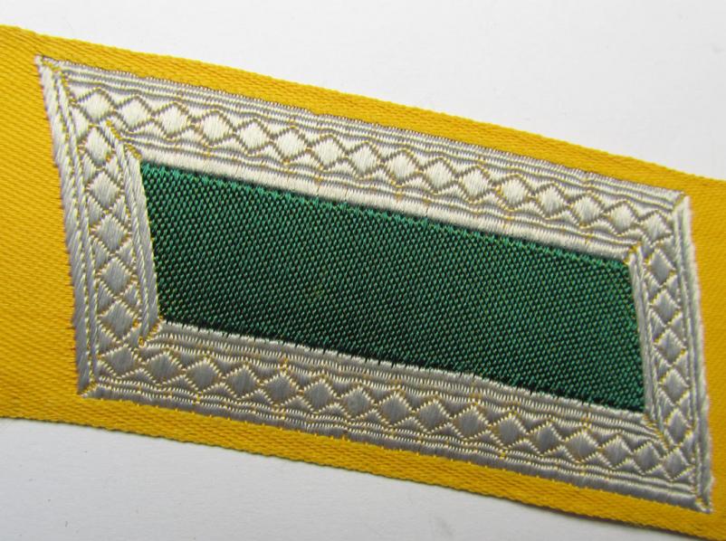Superb - and fully matching! - pair of (entirely!) 'BeVo'-woven, NCO-type 'Ostvölker' collar-tabs, as were intended for a: 'Armenischer'-volunteer within the 'Deutsche Wehrmacht' (ie. 'Zugführer' within the: 'Armenisches Legion')