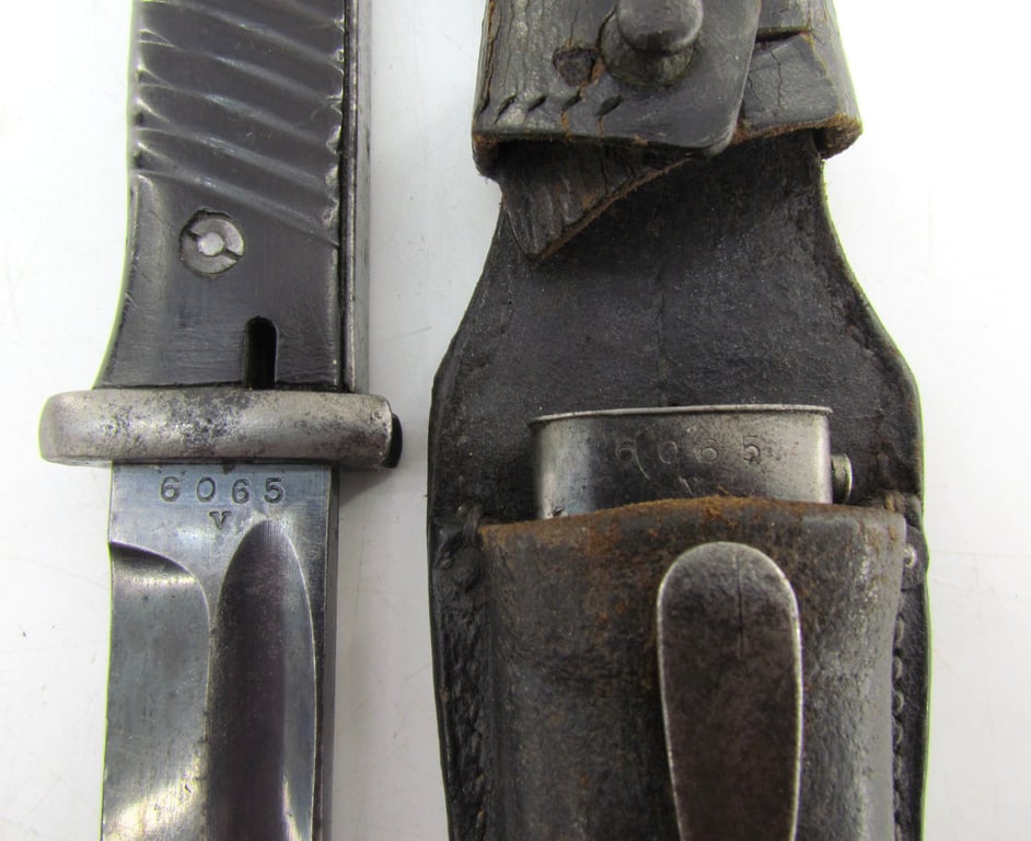 Matching K98 bayonet marked 41 fnj -6065 with frog