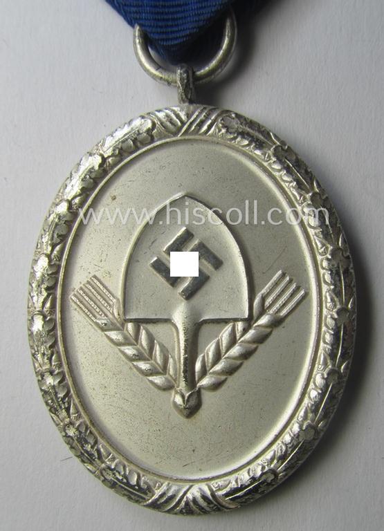 RAD (ie. 'Reichsarbeitsdienst') so-called: 'Dienstauszeichnung 3. Stufe für Männer' (as was intended for 12 years loyal-service) and that came mounted onto its period (albeit shortened) piece of ribbon (ie. 'Bandabschnitt')