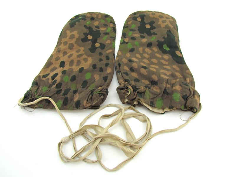 Waffen SS Dot Pattern Reversible Mittens