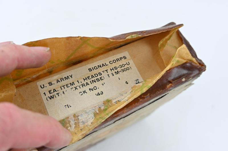 US WW2 Signal Corps HS-30-U Headset in Case