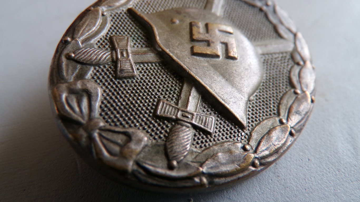 Verwundeten abzeichen Silber