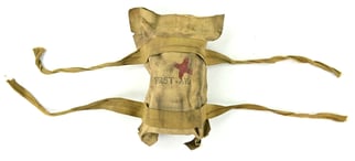 US WW2 Paratrooper First Aid Pack