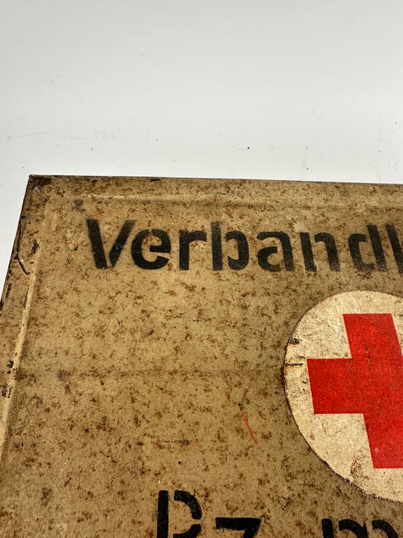 WW2 German 'Verbandkasten' First Aid Box In Tan