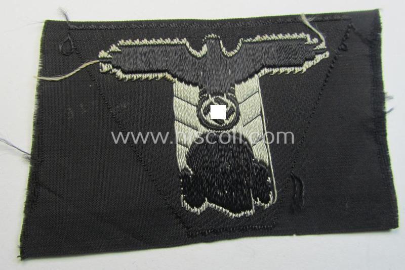 Superb, Waffen-SS black-coloured M43-pattern 'Panzer'-cap-trapezoid as executed in 'BeVo'-weave-pattern as was specifically intended for usage on the M43-model field-caps (ie. 'Einheitsfeldmützen')