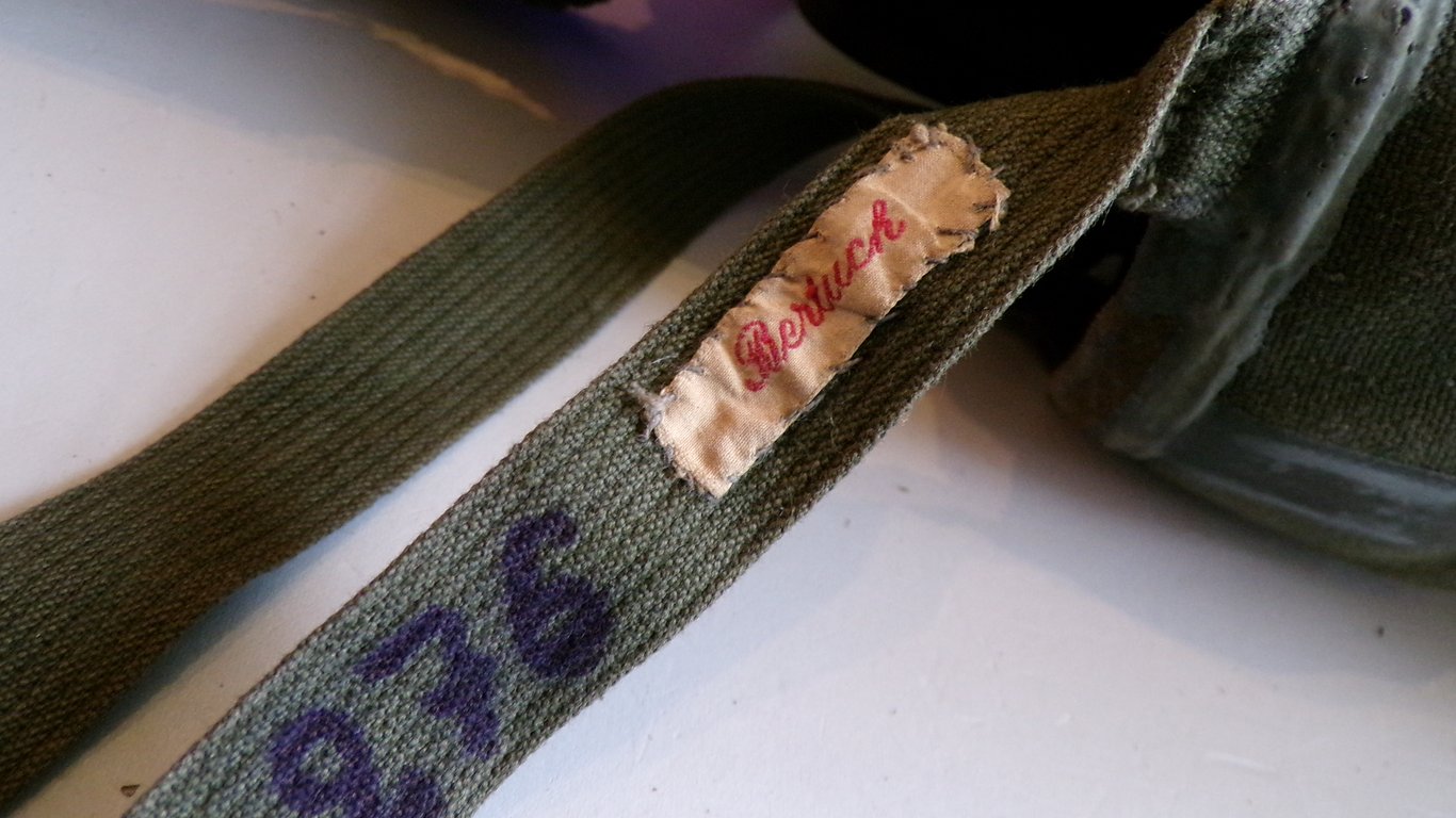 named and unit marked GM30 Gasmaske