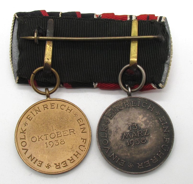 Two piece medal war with annexation medals