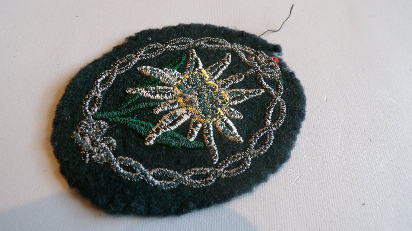 Gebirgsjäger Sleeve Insignia - Tunic Removed