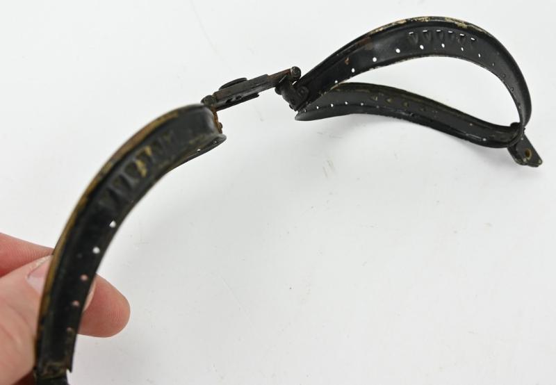 German LW Flying Goggles Case Model 295