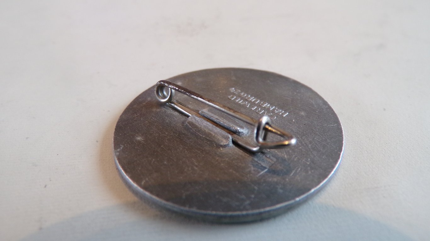 Original 1936 Tag der Arbeit National Labor Day Tinnie - Carl Wild Hamburg