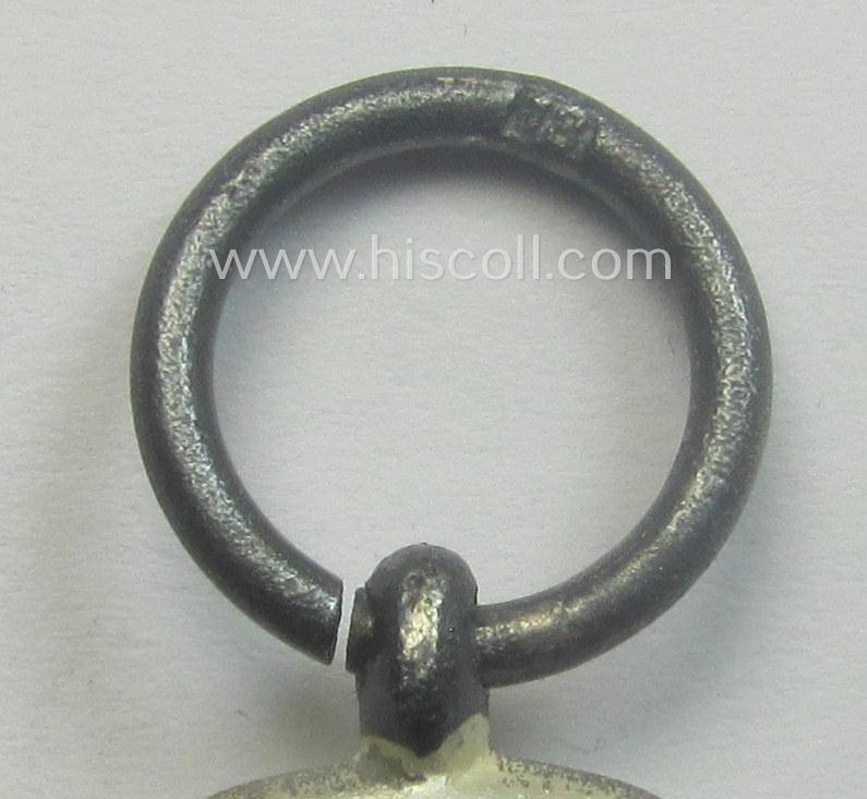 Medal-set: 'Winterschlacht im Osten 1941-42' being a maker- (ie. '18'-) marked specimen by the maker: 'Karl Wurster K.G. - Markneukirchen in Sa.'