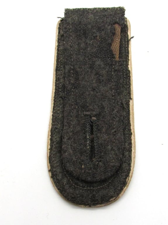 Single WH (Heer) M40 'Infanterie' Shoulder-Strap