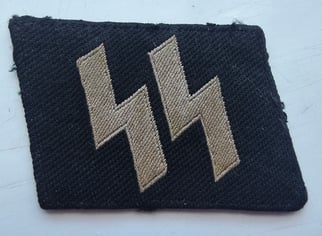Waffen SS BeVo woven rune collar tab