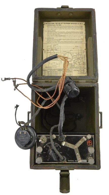 US WW2 Signal Corps Telephone Repeater EE-89-A
