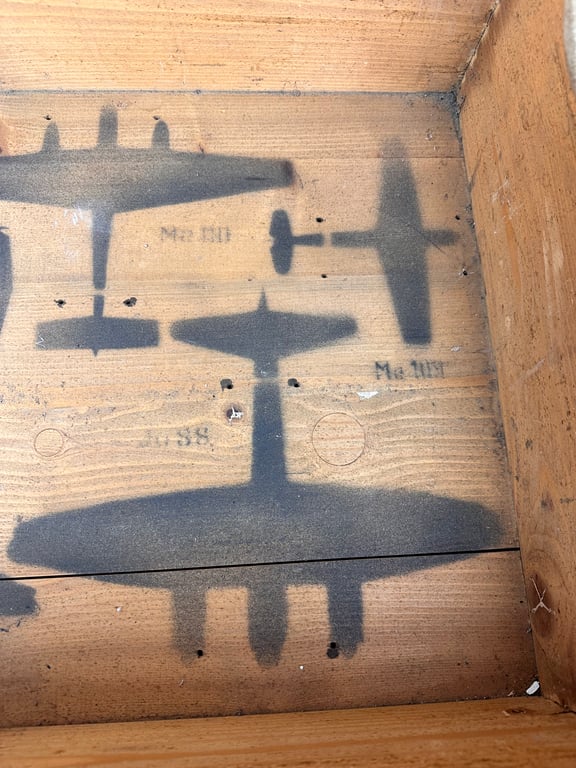 Aircraft recognition box