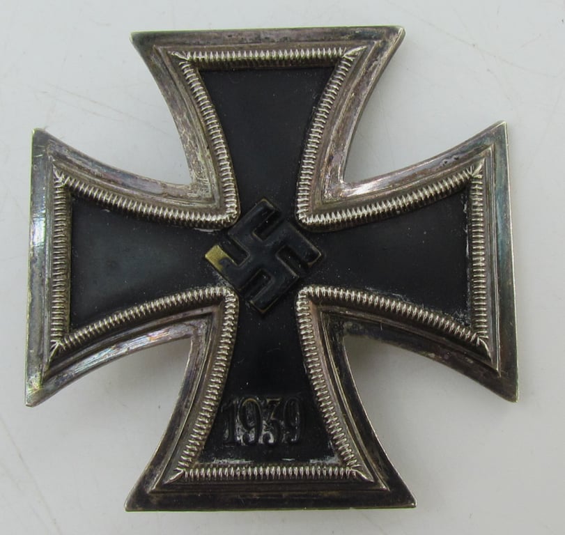Iron cross 1st class ( EK1 ) Brass Core in Case