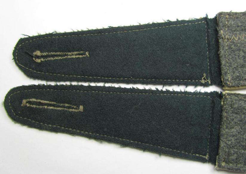 Fully matching pair of WH (Heeres), early-war period- (ie. 'M36'-pattern-) NCO-type shoulderstraps having the neat white- (ie. 'weisser'-) coloured branchcolour as was intended for an: 'Unteroffizier der Infanterie-Truppen'