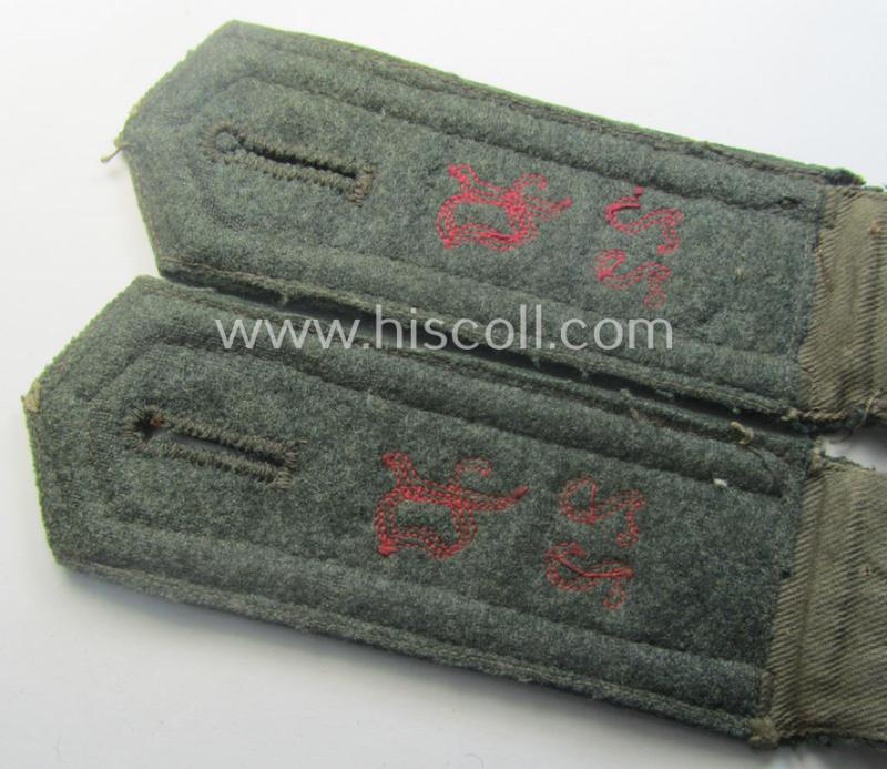 Pair of WH (Heeres), neatly 'cyphered' ('M36'- ie. 'M40'-pattern and pointed-style) NCO-type shoulderstraps: 'Uffz. des Panzerjäger-Abtlgs. 22'