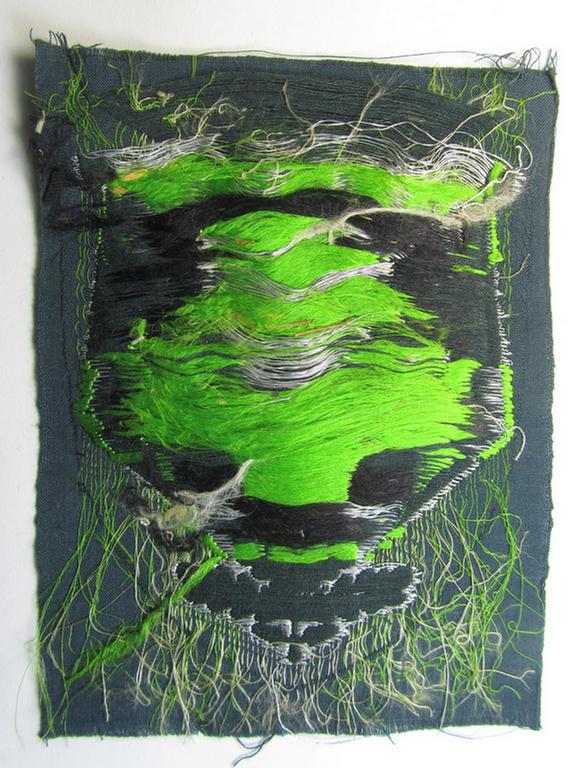 Stunning - and in this branchcolour rarely encountered! - WH (Heeres), flat-wire- (ie. 'BeVo'-) woven 'Ärmelabzeichen für Fahnenträger' as was intended for a soldier who served within a: 'Panzer-Grenadier Regiment'