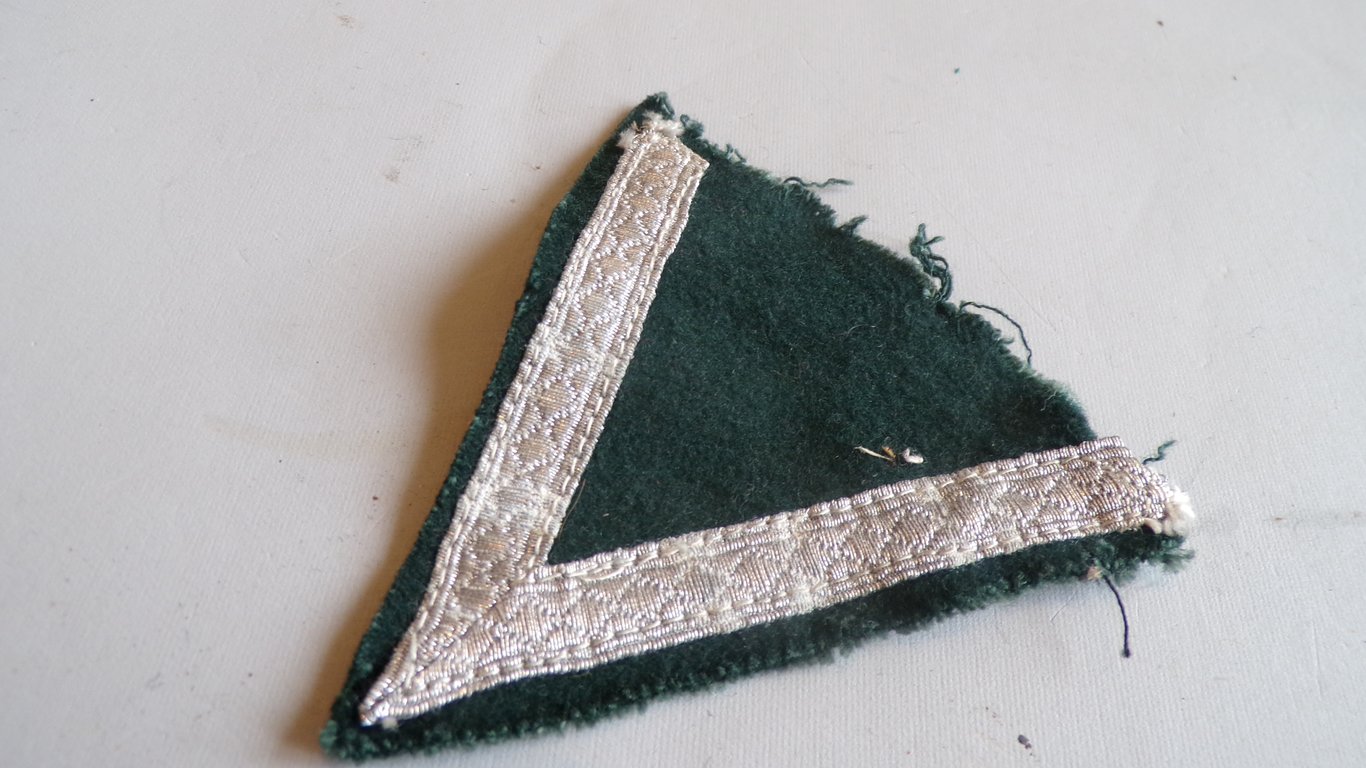 Heer M36 Gefreiter Sleeve Rank Chevron