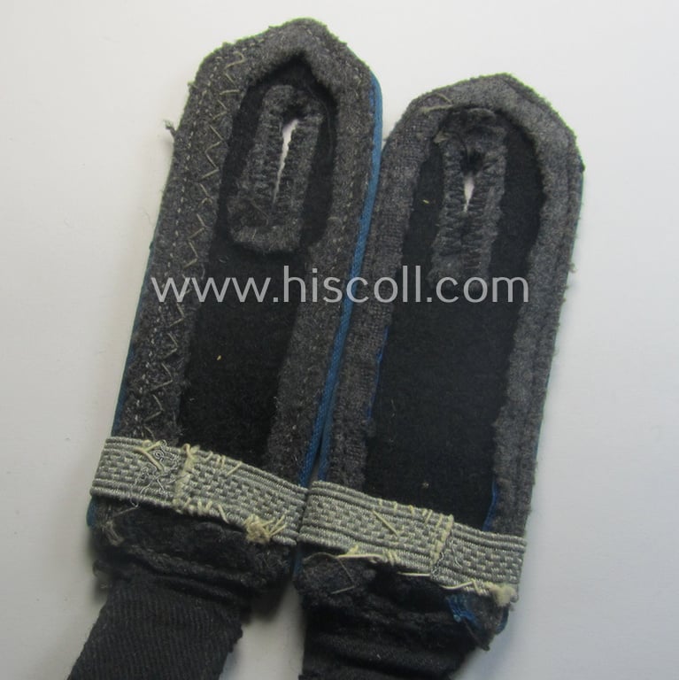 Pair of WH (Luftwaffe ie. Hitlerjugend-) related, so-called: 'Flakhelfer'-shoulderstraps as was intended for usage by a: 'Flakhelfer' (ie. later-war-period, youthful, anti-aircraft staff-member)