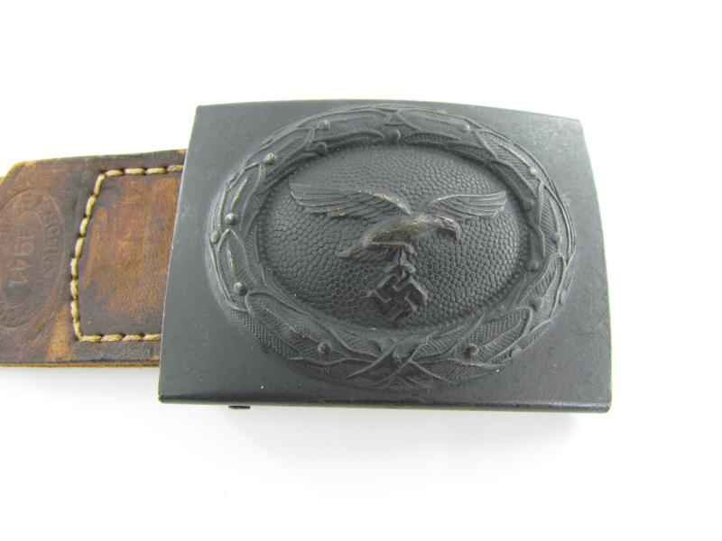 Tabbed steel Luftwaffe belt buckle E. Schneider 1941 Lüdenscheid