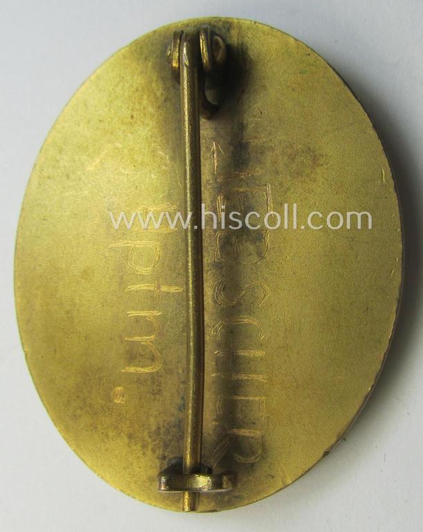 Luxuriously-styled - albeit moderately used- and/or worn and period-engraved! - 'Verwundeten-Abzeichen in Gold' being a typical non-maker-marked- and/or: 'Buntmetall'-based example as was (I deem) produced by the maker: 'Hauptmünzamt Wien'