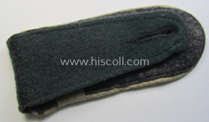 Attactive - albeit single! - WH (Heeres), early-war-period (ie. 'M36'- ie.: 'M40'-model- ie. rounded-style-) EM-type shoulderstrap (showing a regimental-indicator 'slip-on' attached!) as was intended for a: 'Soldat der Infanterie-Truppen'