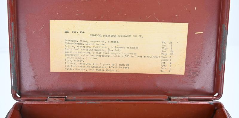 US WW1 Military Medical Department Steel Ambulance Box with content