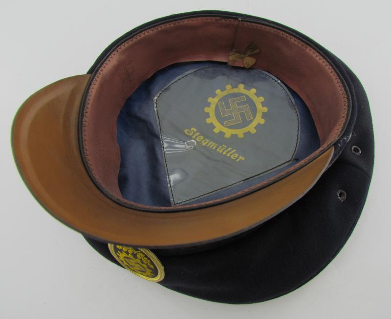 German DAF ‘Deutsche Arbeitsfront’ visor cap with RZM Label