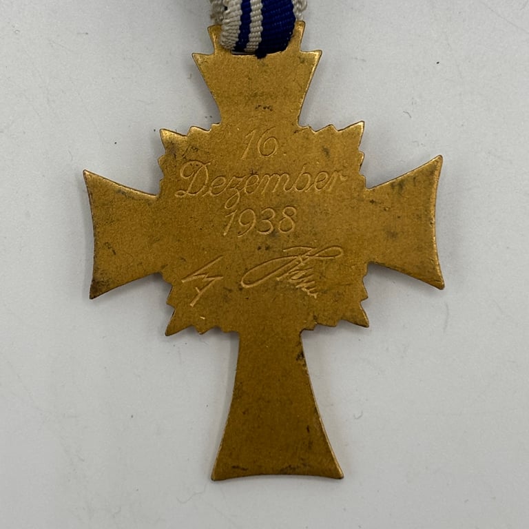 Mother's Cross in Gold