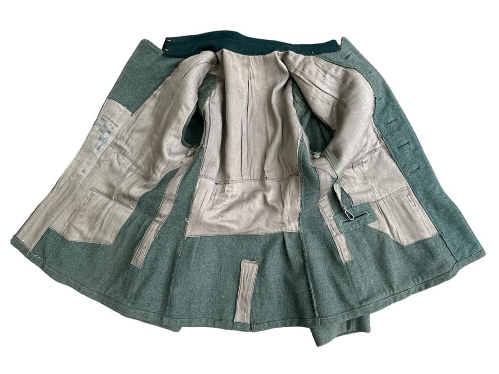 Wehrmacht M36 Officer ( Major ) Panzerzug ( Armoured train ) Tunic with insignia