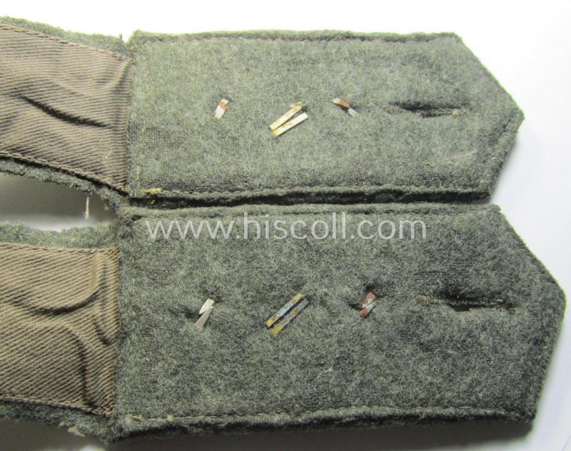 Attractive - fully matching and not that easily found! - pair of 'cyphered' (and I deem early-war-pattern!) WH (Kriegsmarine) NCO-type shoulderstraps as was intended for an: 'Oberfeldwebel eines Küsten-Artillerie-Rgts. o. Abtlgs.'